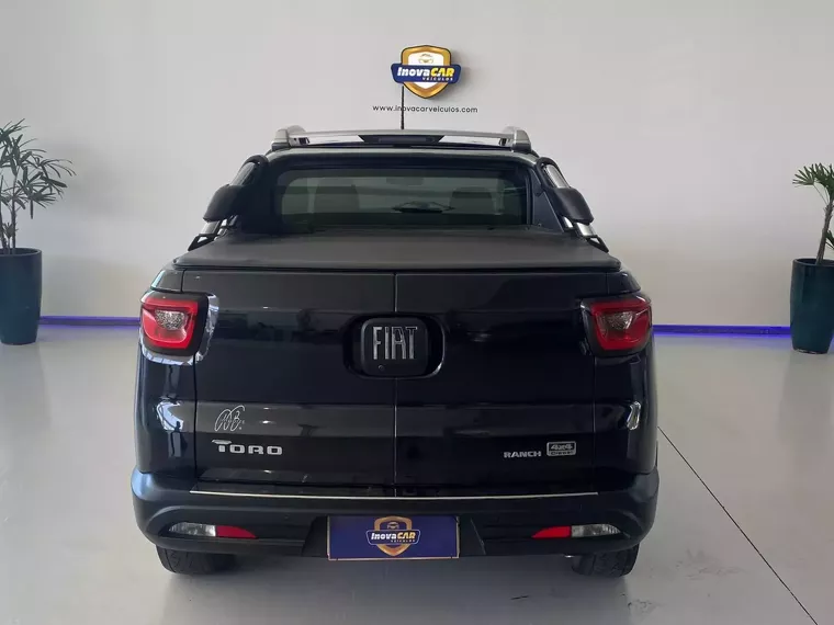 Fiat Toro Preto 19