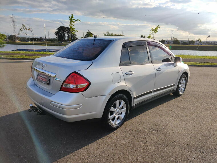 Peugeot 207 Preto 7