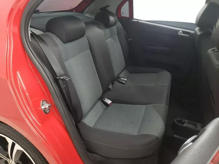 Volkswagen Gol Vermelho 12