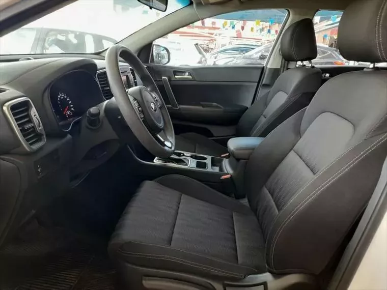 KIA Sportage Branco 11