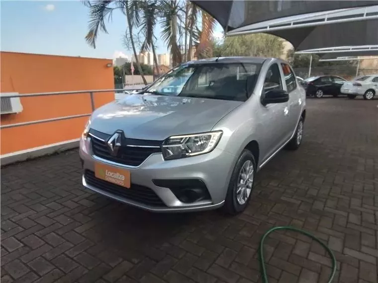 Renault Logan Prata 1