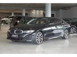 BMW 320i