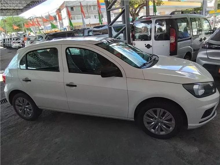 Volkswagen Gol Branco 3