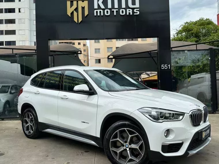 BMW X1 Branco 18