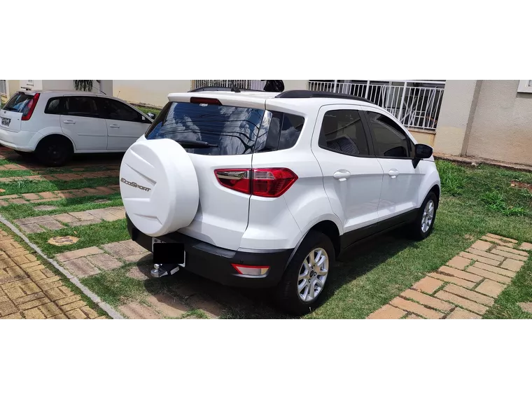 Ford Ecosport Branco 14