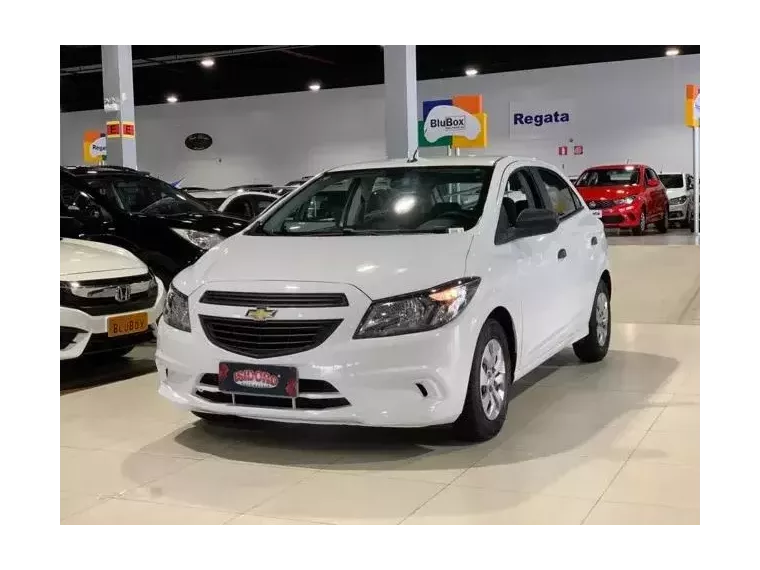 Chevrolet Onix Branco 7