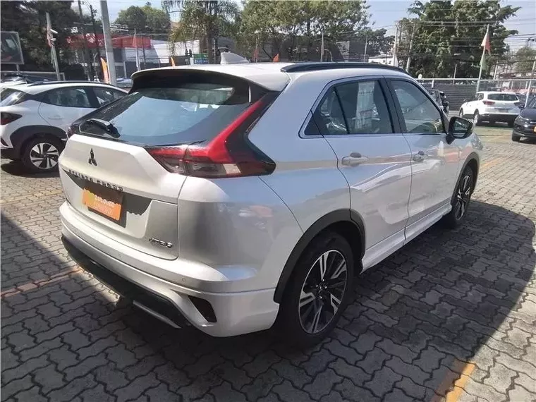 Mitsubishi Eclipse Cross Branco 10