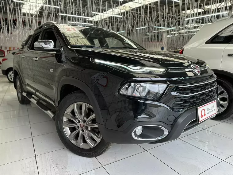 Fiat Toro Preto 10