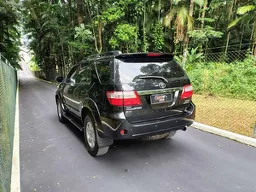 Toyota Hilux SW4