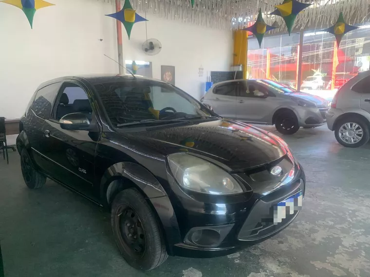 Ford KA Preto 3