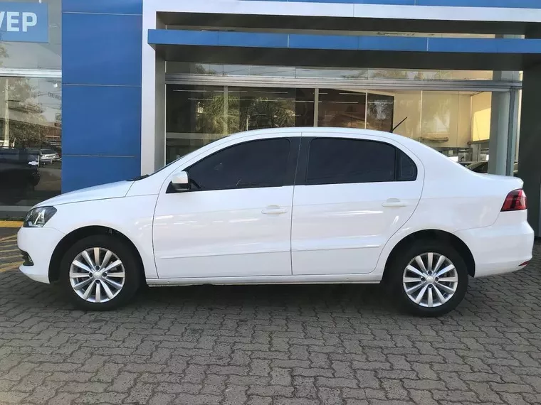 Volkswagen Voyage Branco 1