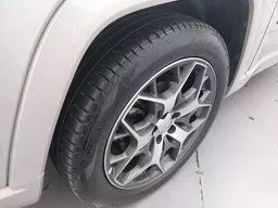 Jeep Commander