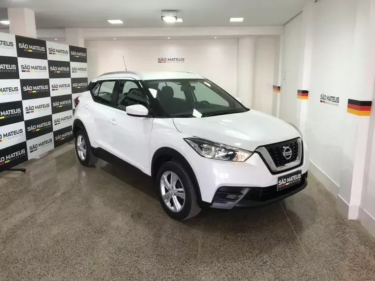 Nissan Kicks Branco 10