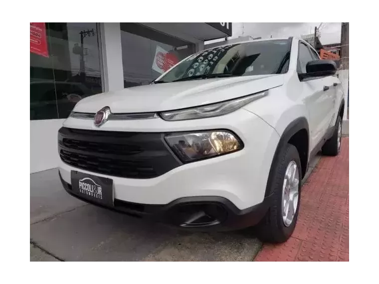 Fiat Toro Branco 3