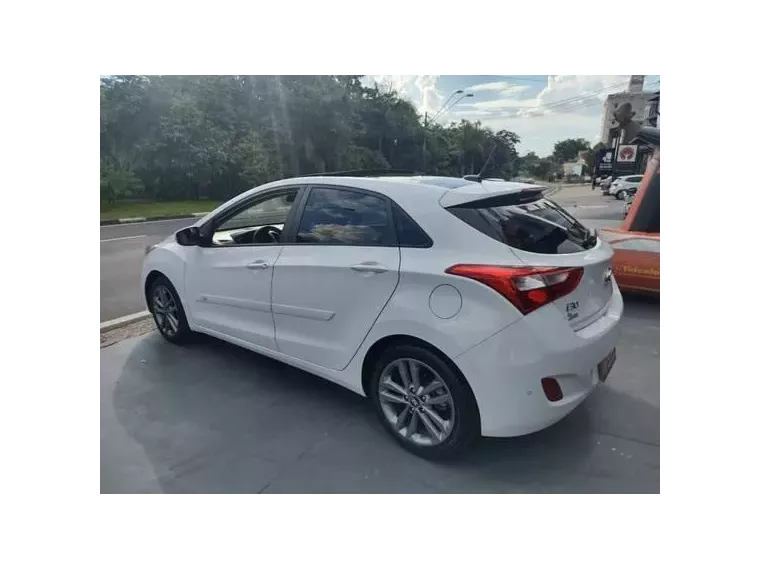 Hyundai I30 Branco 8