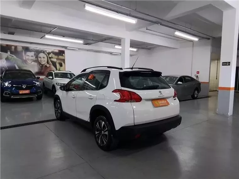 Peugeot 2008 Branco 5