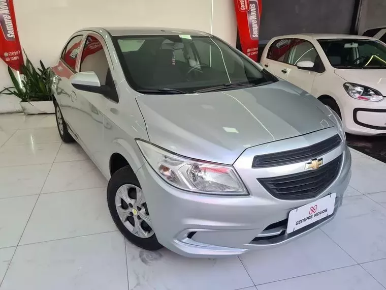 Chevrolet Prisma Prata 4