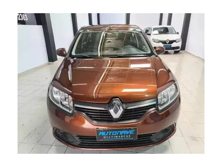 Renault Logan Cinza 1