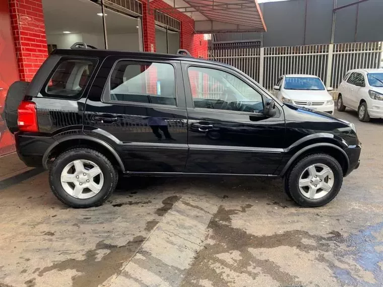 Ford Ecosport Preto 16