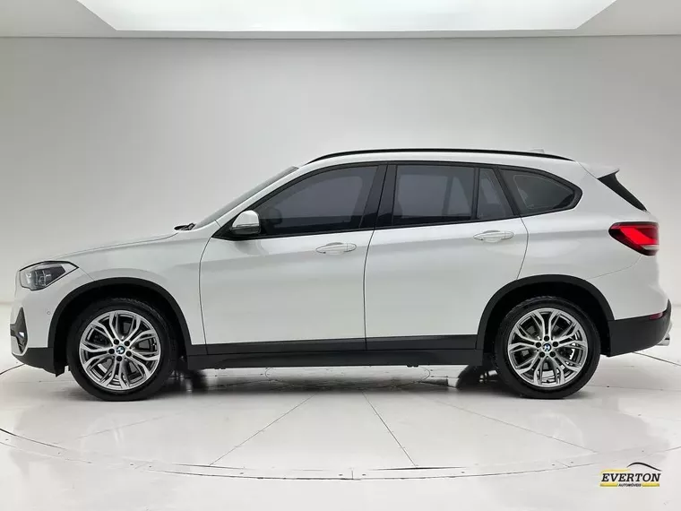 BMW X1 Branco 5