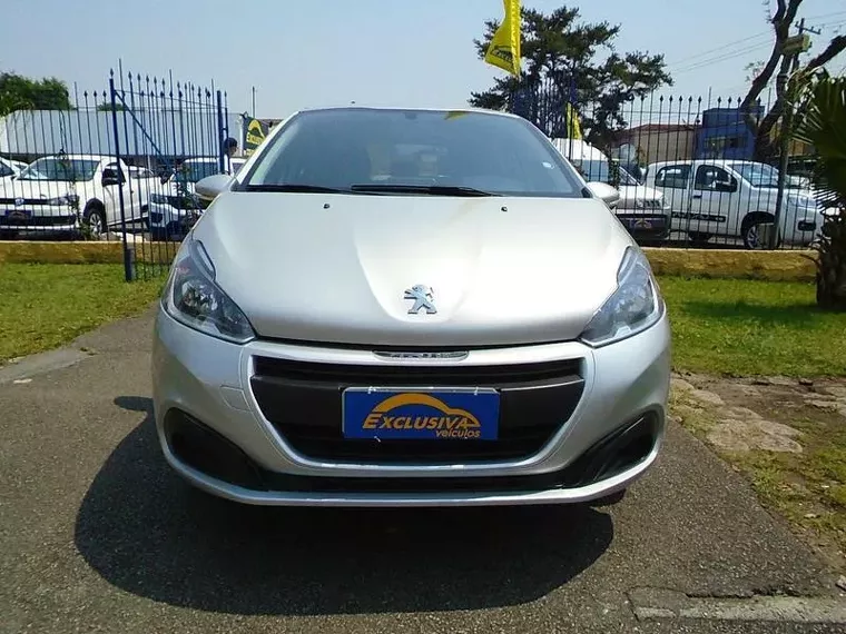 Peugeot 208 Prata 5