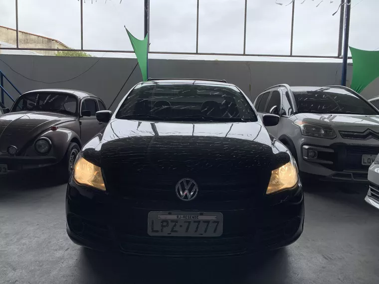 Volkswagen Saveiro Preto 4