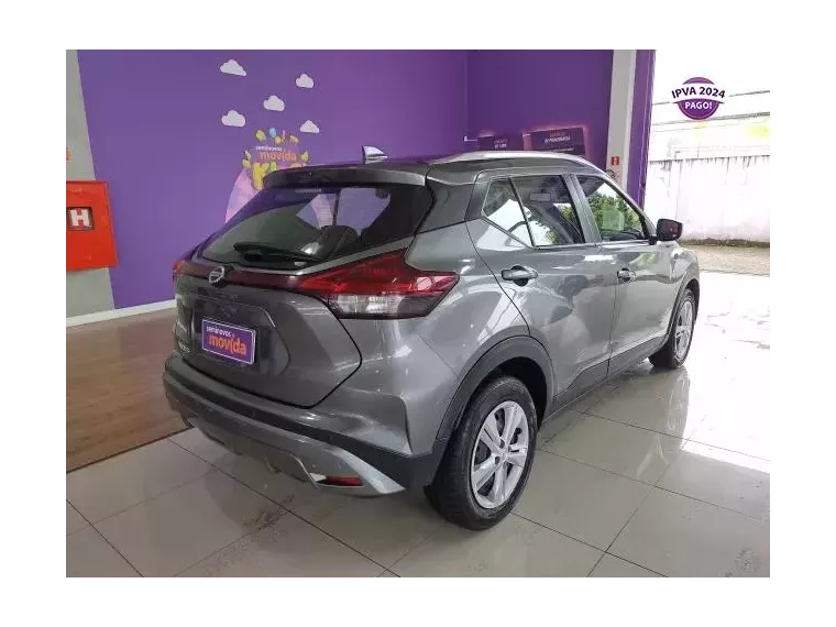 Nissan Kicks Cinza 4