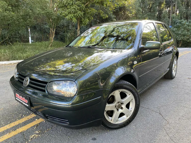 Volkswagen Golf Verde 3