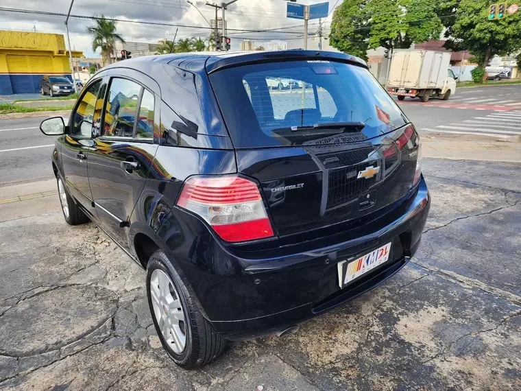 Chevrolet Agile Preto 21