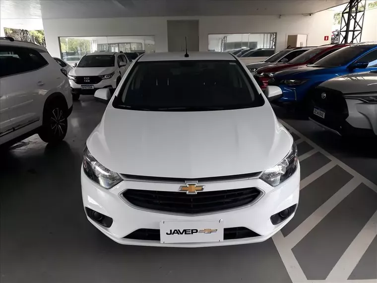 Chevrolet Onix Branco 10