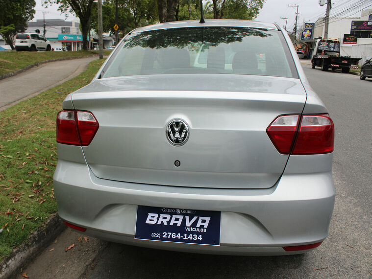 Volkswagen Voyage Prata 6