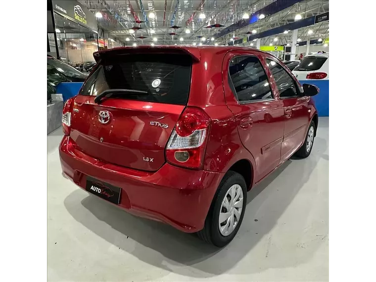 Toyota Etios Vermelho 7