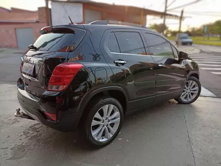 Chevrolet Tracker Preto 1