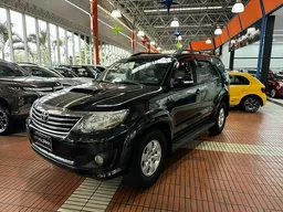 Toyota Hilux SW4