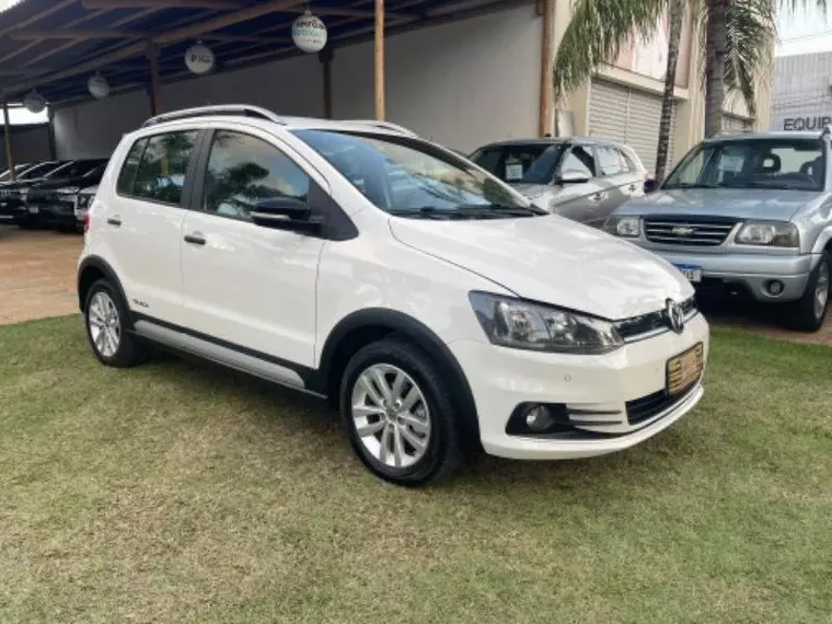 Volkswagen Fox Branco 8