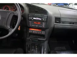 BMW 328i