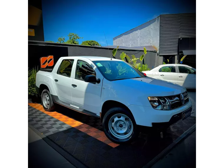 Renault Duster Oroch Branco 1