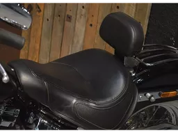 Harley-Davidson Deluxe