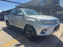 Toyota Hilux SW4