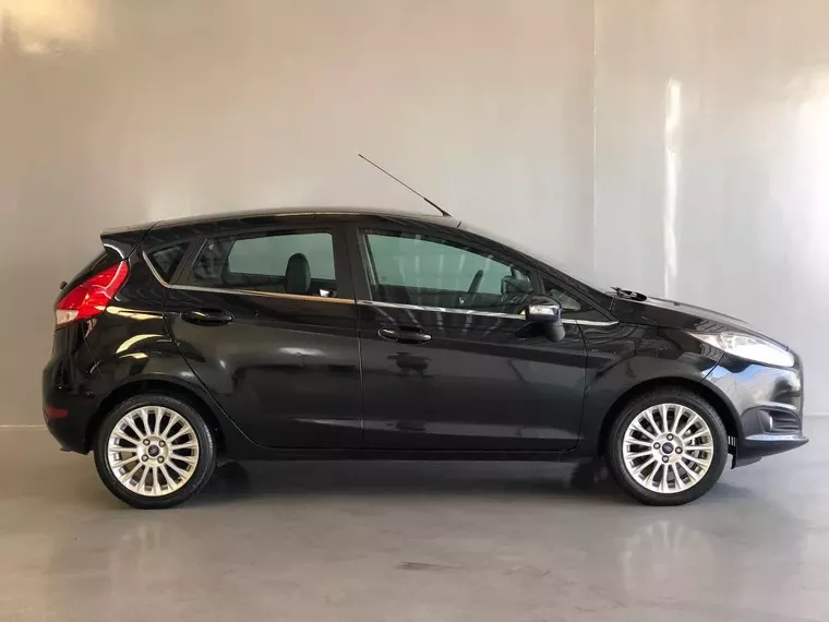 Ford Fiesta Preto 3