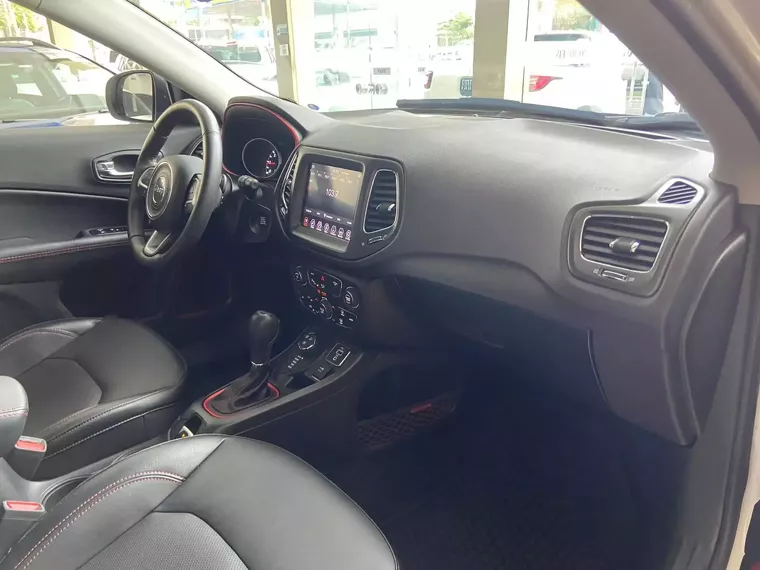 Jeep Compass Branco 7