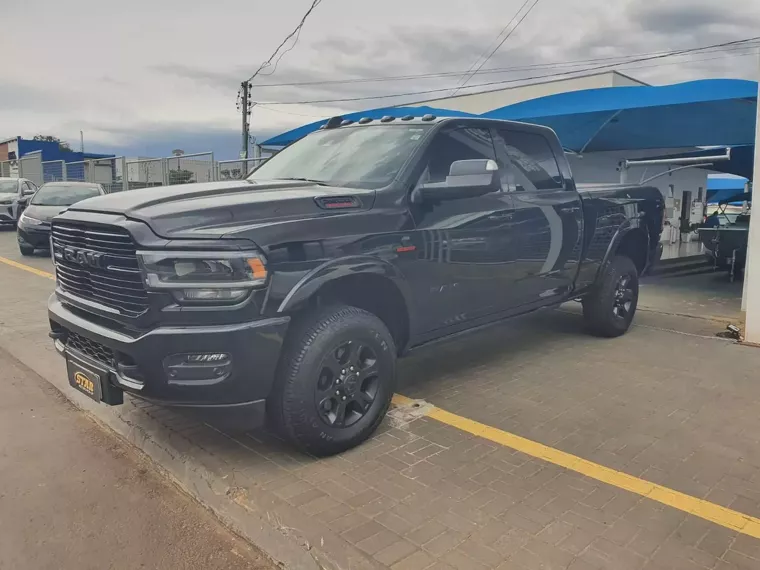 RAM 2500 Preto 8