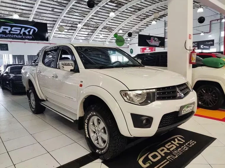 Mitsubishi L200 Triton Branco 4