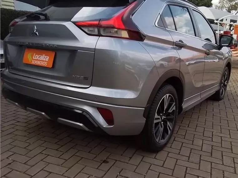 Mitsubishi Eclipse Cross Prata 15