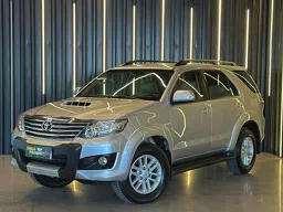 Toyota Hilux SW4