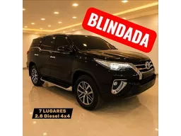Toyota Hilux SW4