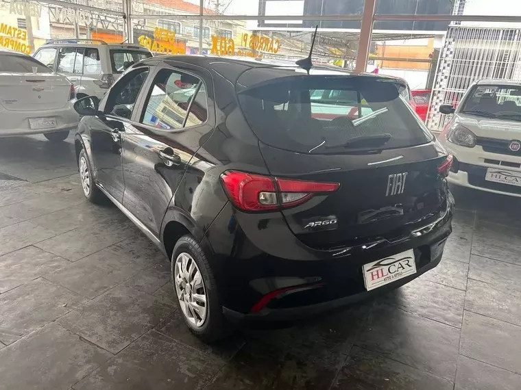 Fiat Argo Preto 14