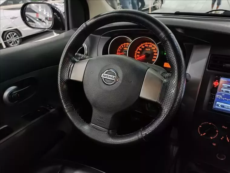 Nissan Livina Preto 5