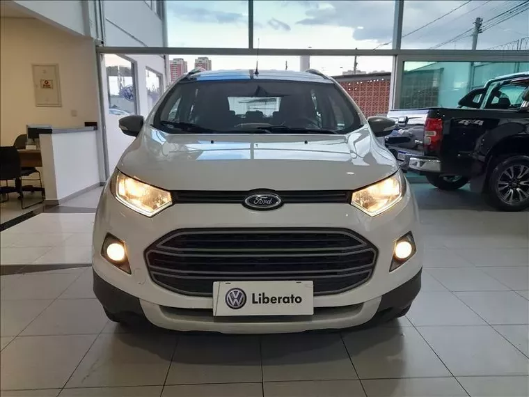 Ford Ecosport Branco 14