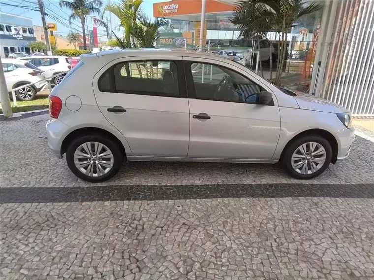 Volkswagen Gol Prata 10